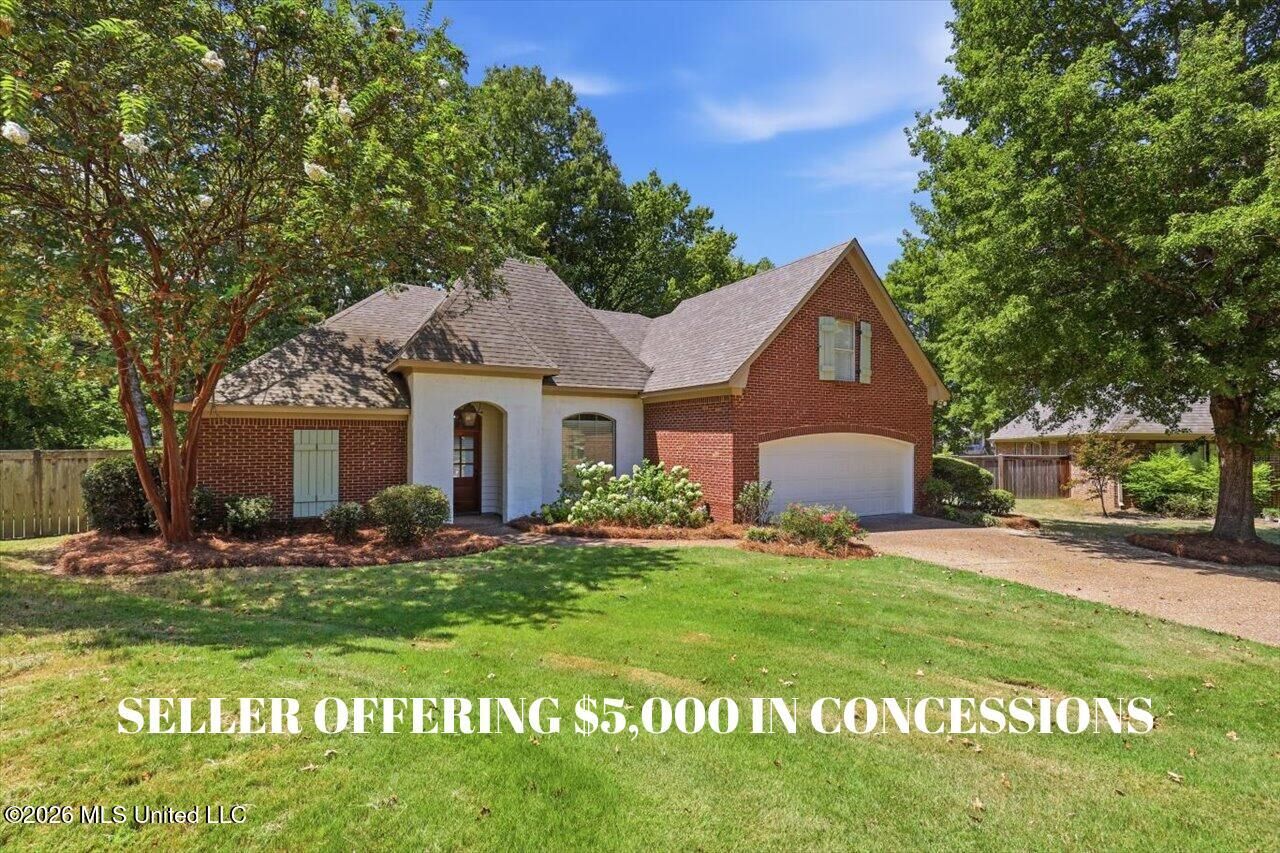 Property Photo: 100 Savoy Park MS 39110