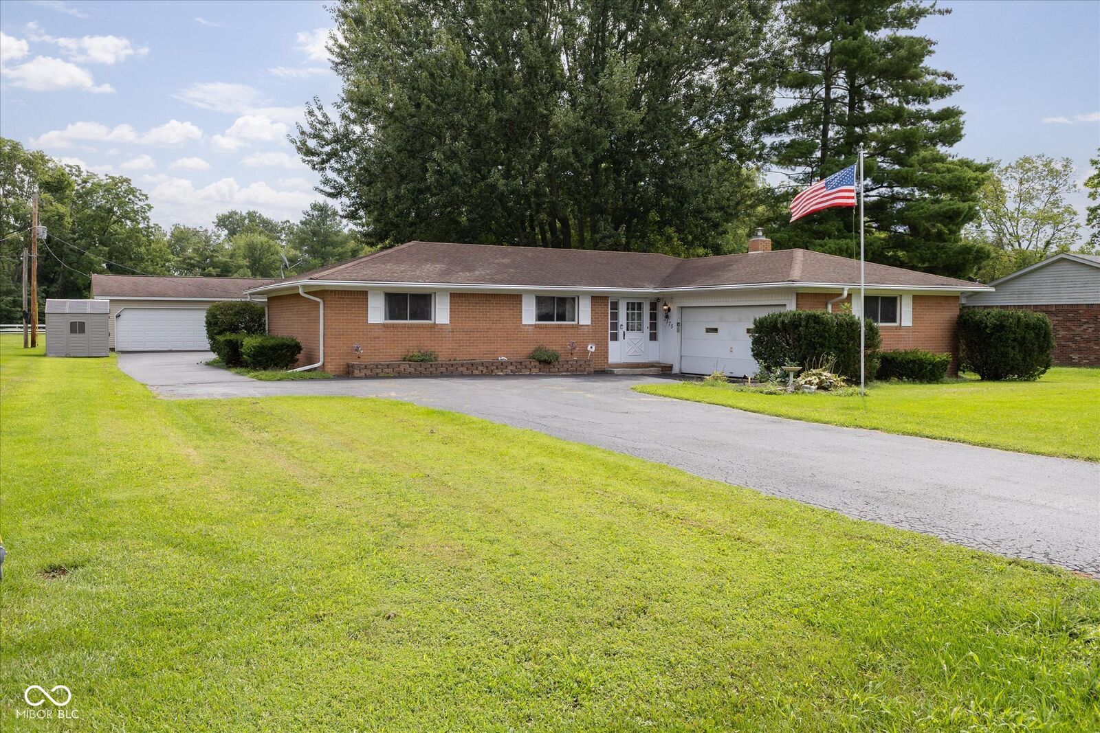 Property Photo: 3575 N County Road 950 E IN 46112