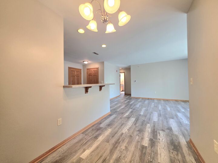 Property Photo:  520 Windstone Dr  WI 53029 