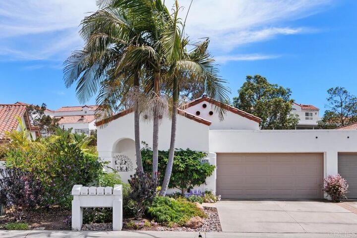 Property Photo: 4878 Galicia Way CA 92056