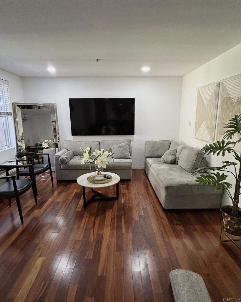 Property Photo: 1435 India Street 519 CA 92101