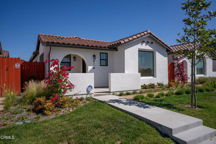 Property Photo: 1125 W 2nd Street CA 93030