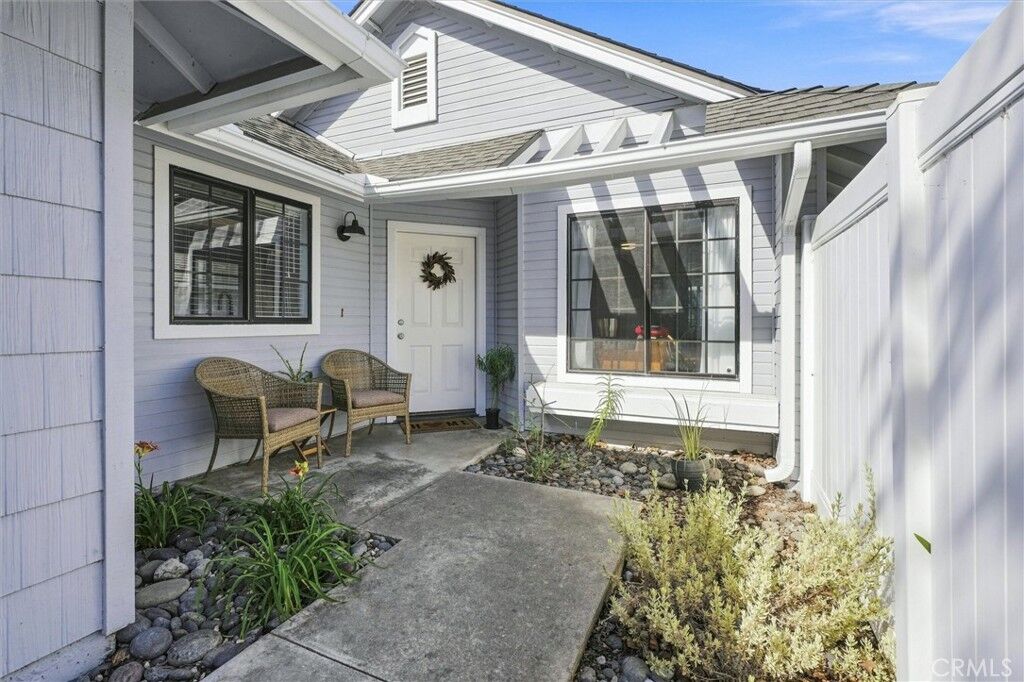 Property Photo:  842 Alyssum Court  CA 93401 