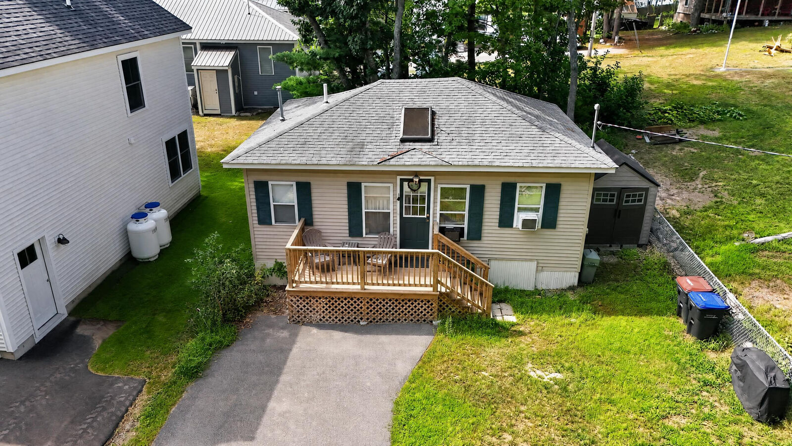 Property Photo:  4 Ivy Avenue  ME 04064 