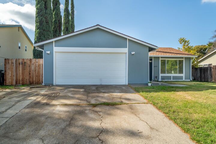 Property Photo: 6905 Woodside Dr CA 95842