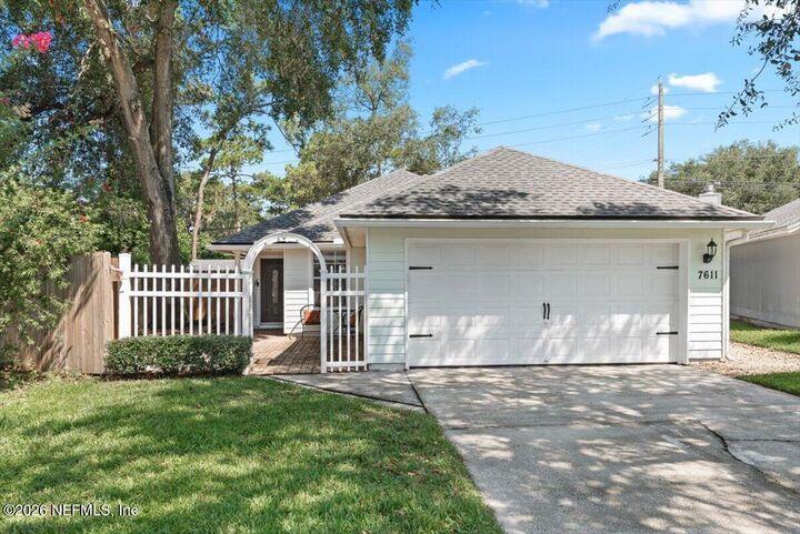 Property Photo:  7611 Leafy Forest Way  FL 32277 