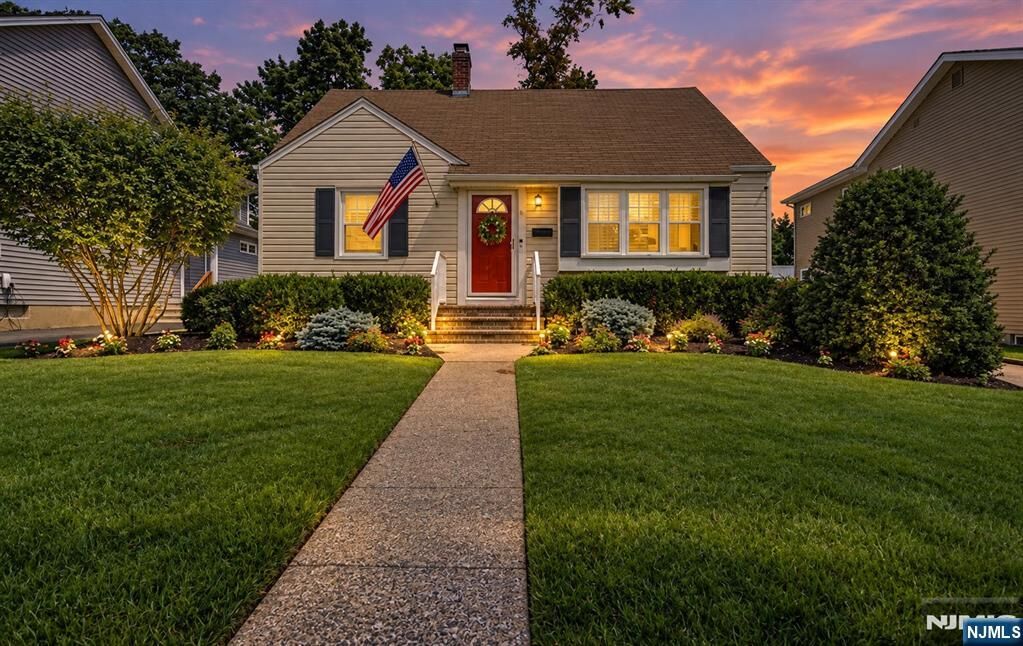 Property Photo: 91 Lynwood Road NJ 07044
