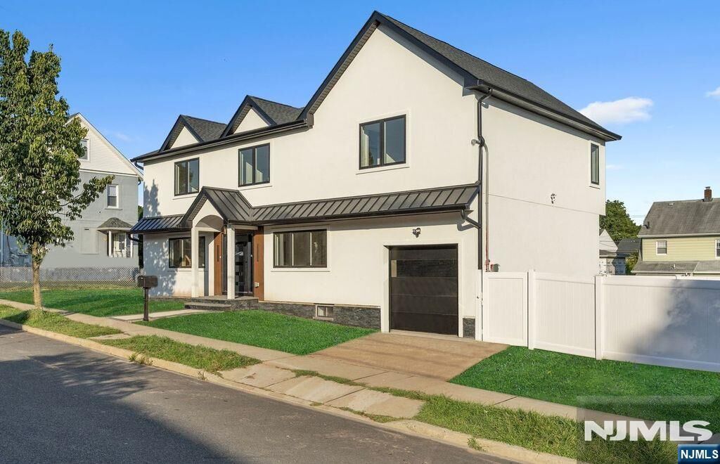 Property Photo:  206 Columbia Street  NJ 07075 