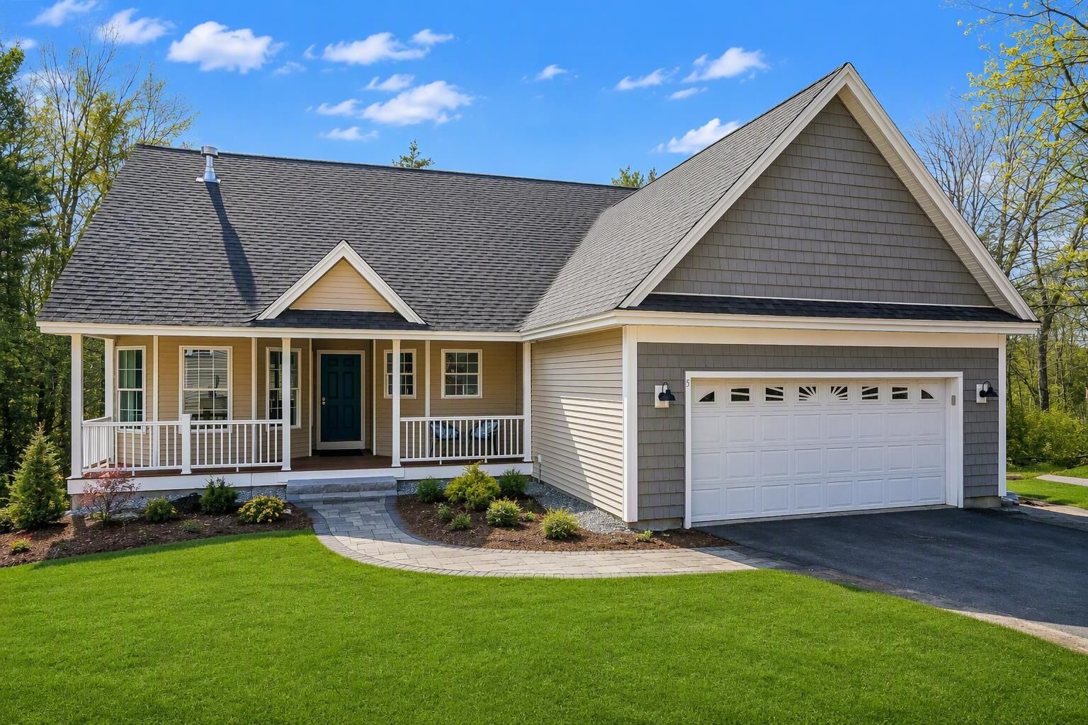 Property Photo:  8 Sapling Lane  NH 03873 
