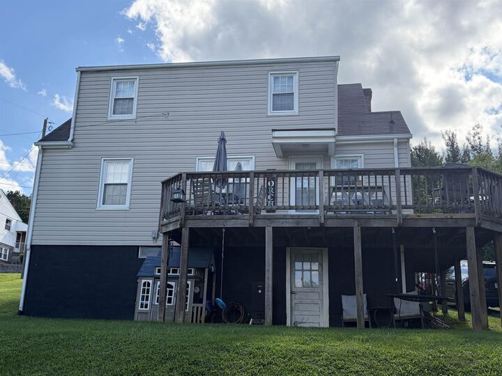Property Photo:  426 Willow Circle  VA 24134 