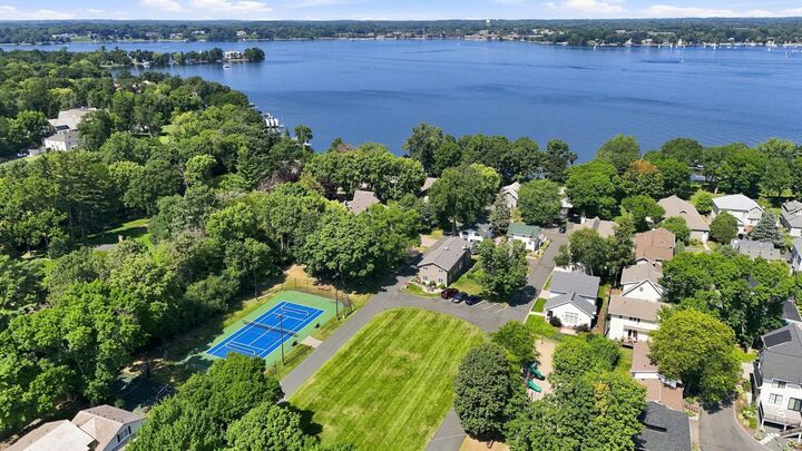 Property Photo:  2800 Center Road  MN 55391 