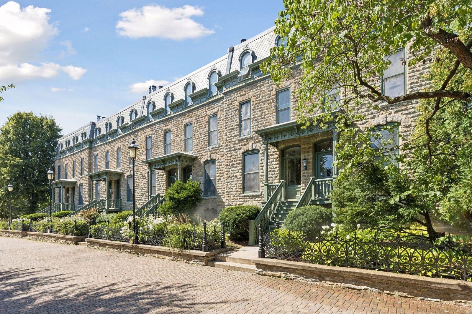 Property Photo: 16 Grove Street 16B MN 55401