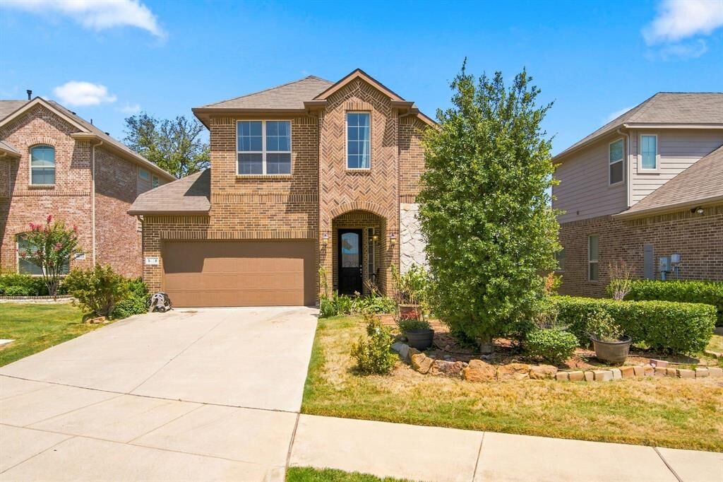 Property Photo: 3908 Ranchman Boulevard TX 76210