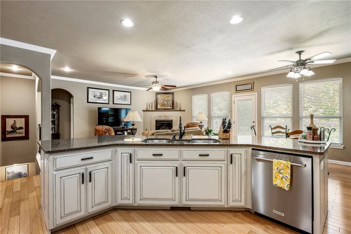 Property Photo:  8 Barley Lane  AR 72714 