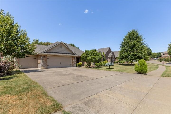 Property Photo:  11151 Club House Parkway  AR 72730 