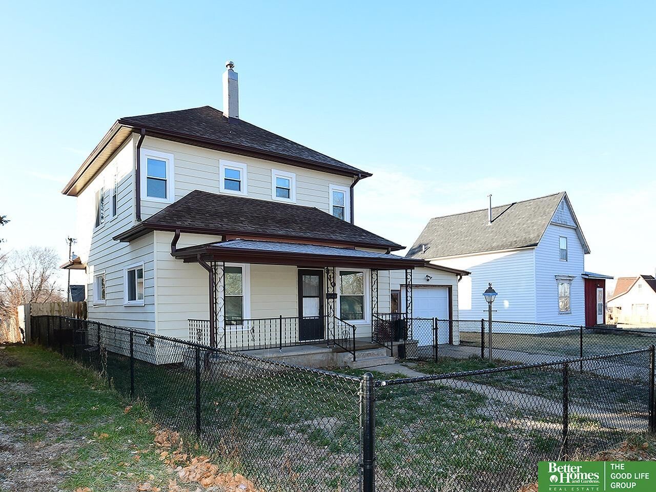 Property Photo:  910 8th Street  NE 68352 