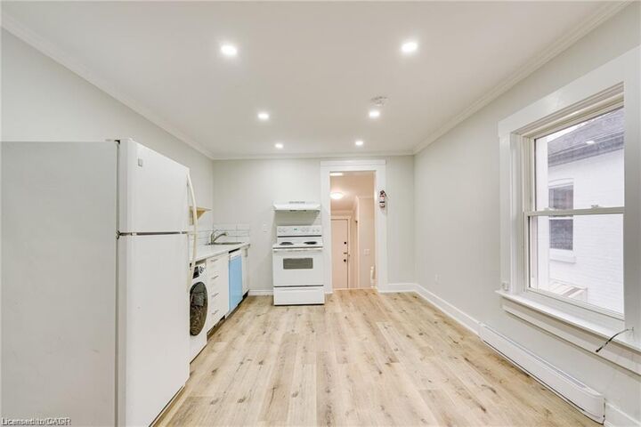 Property Photo:  33 Albion Street Upper #2  ON N3T 3L9 