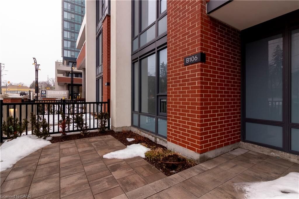 Property Photo: 15 Wellington Street S 102 ON N2G 0E4
