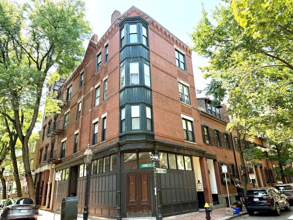 Property Photo: 31 Melrose St 28 MA 02116