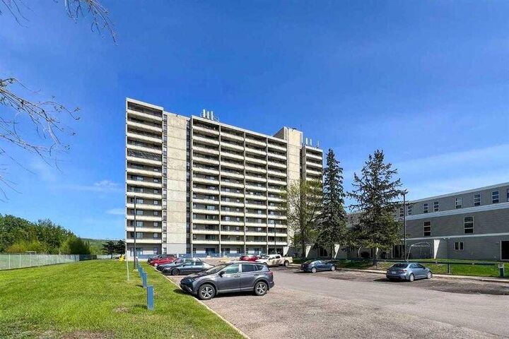 13221 Macdonald Drive 811 — photo 1