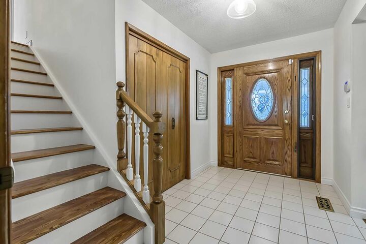 Property Photo: 544 Willingdon Boulevard SE AB T2J 2A9