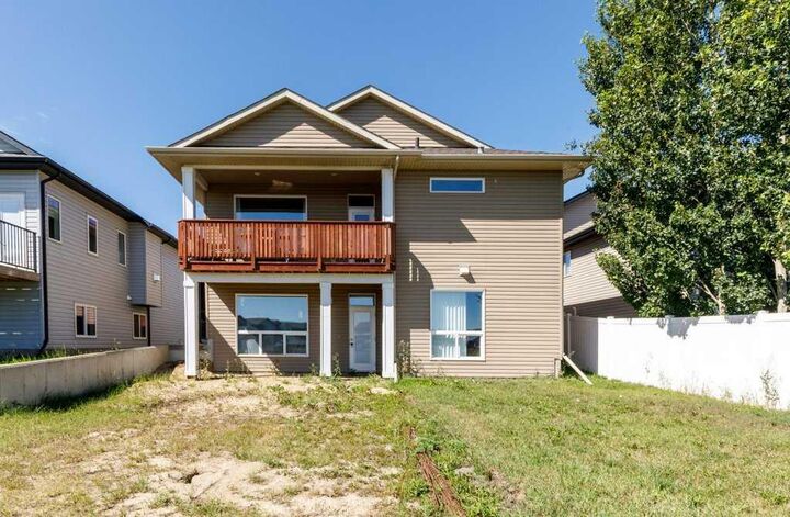 Property Photo: 77 Alderwood Close AB T0M 0J0