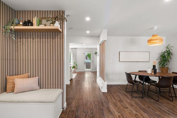 Property Photo: 3725 Douglas Ridge Way SE AB T2Z 3B7