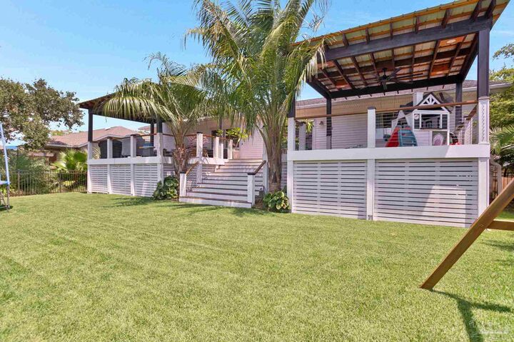 Property Photo:  933 Coronado Dr  FL 32563 