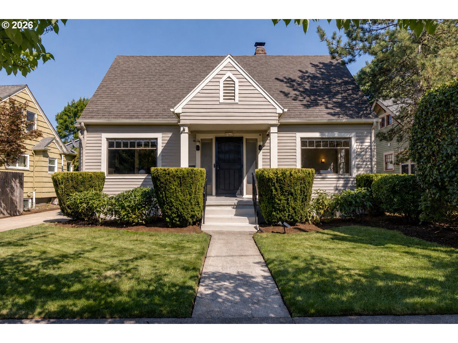 Property Photo: 3342 NE 13th Ave OR 97212