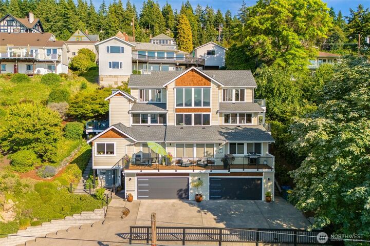 Property Photo:  106 N State Street  WA 98225 