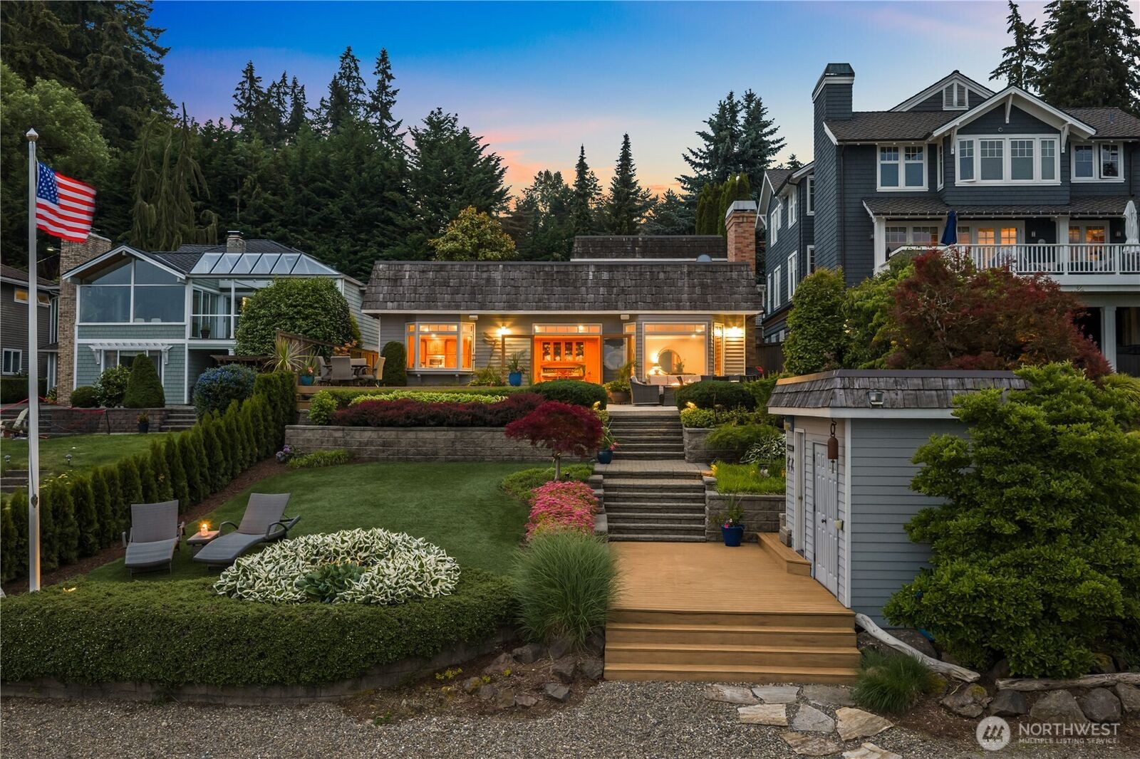 Property Photo:  17834 SE 40th Place  WA 98008 