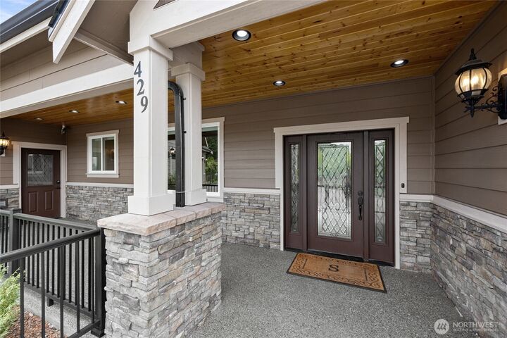 Property Photo: 429 Cessna Court E WA 98328