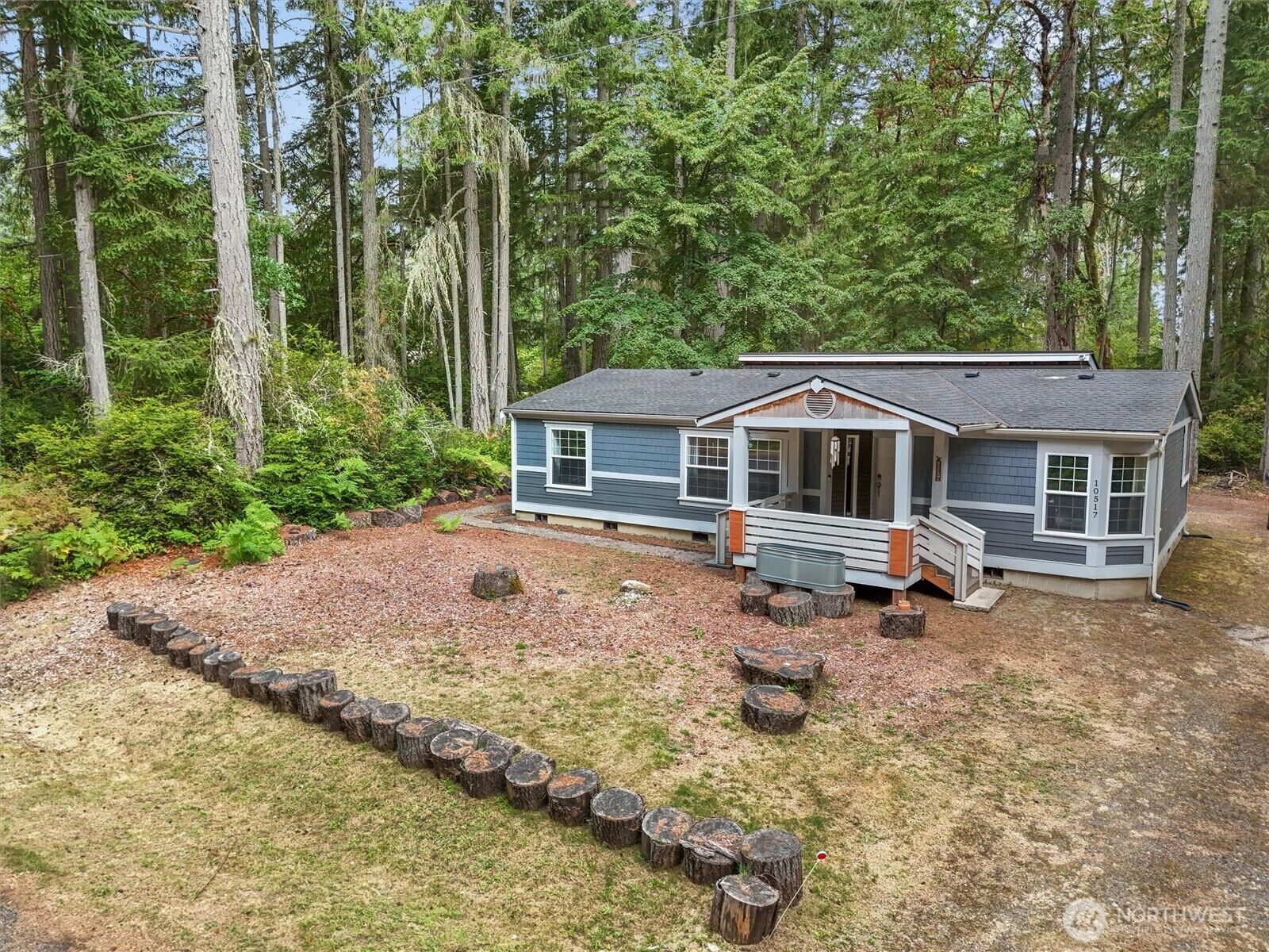 Property Photo:  10517  Matthews Way  WA 98303 