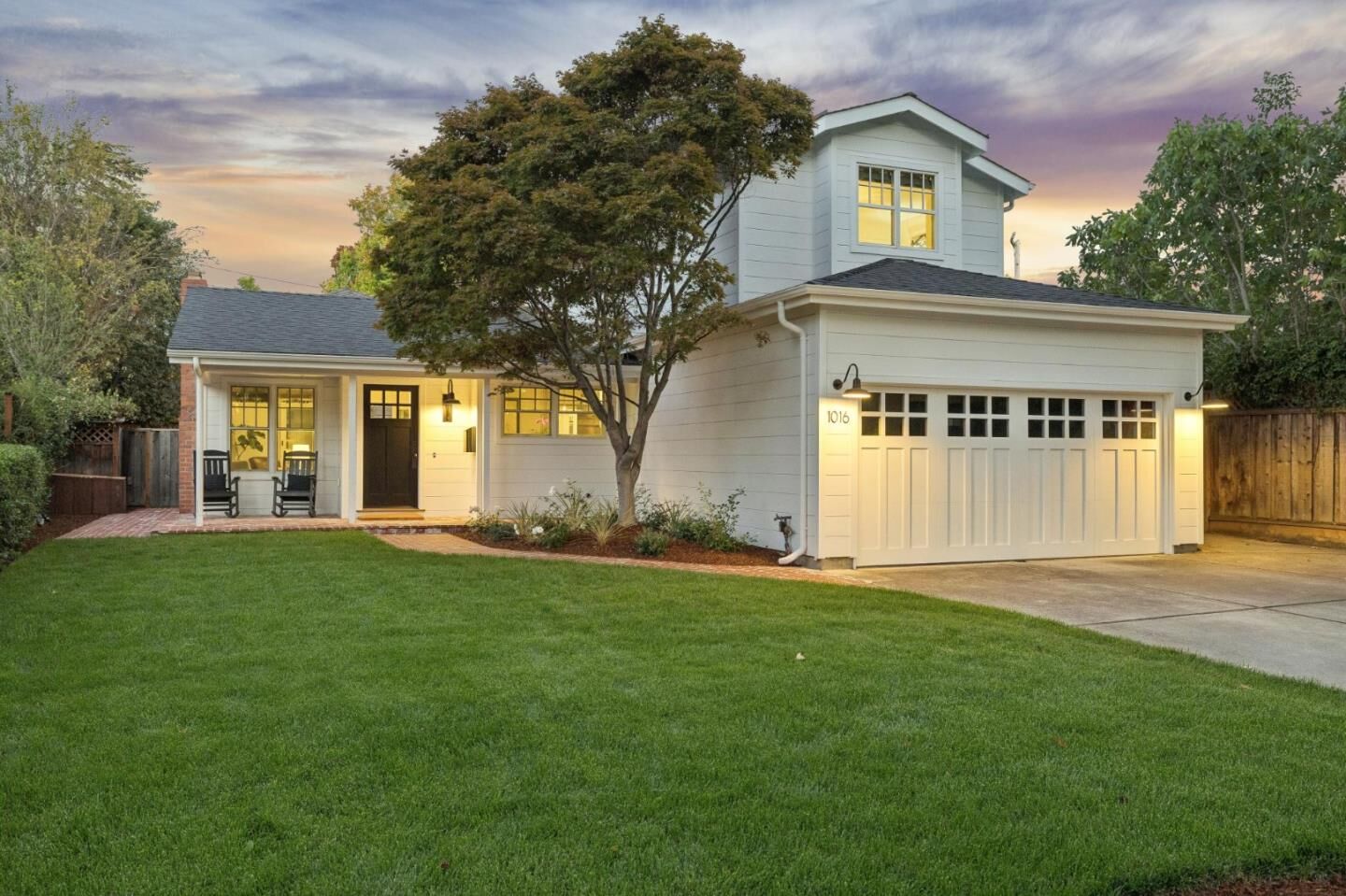 Property Photo:  1016 Greenwood Drive  CA 94025 