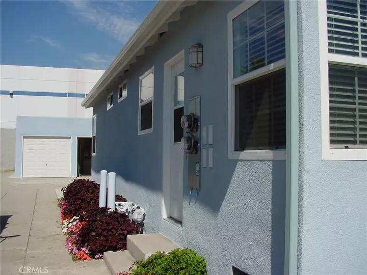 Property Photo:  1547 Del Amo Boulevard  CA 90501 