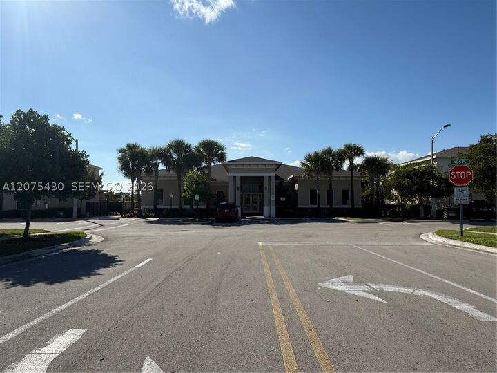 Property Photo: 488 NE 5th Ter FL 33034