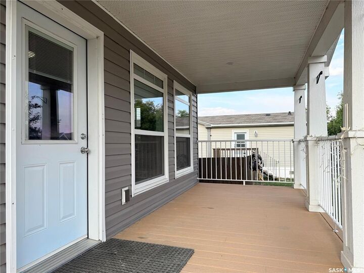 Property Photo: 702 Prairie Avenue SK S0L 2N0