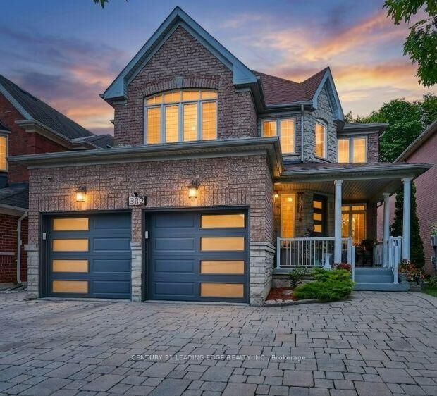 Property Photo:  382 Via Campanile N/A  ON L4H 0N6 