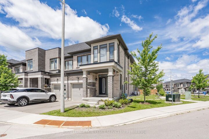 Property Photo:  166 Deerpath Drive 72  ON N1K 0E2 