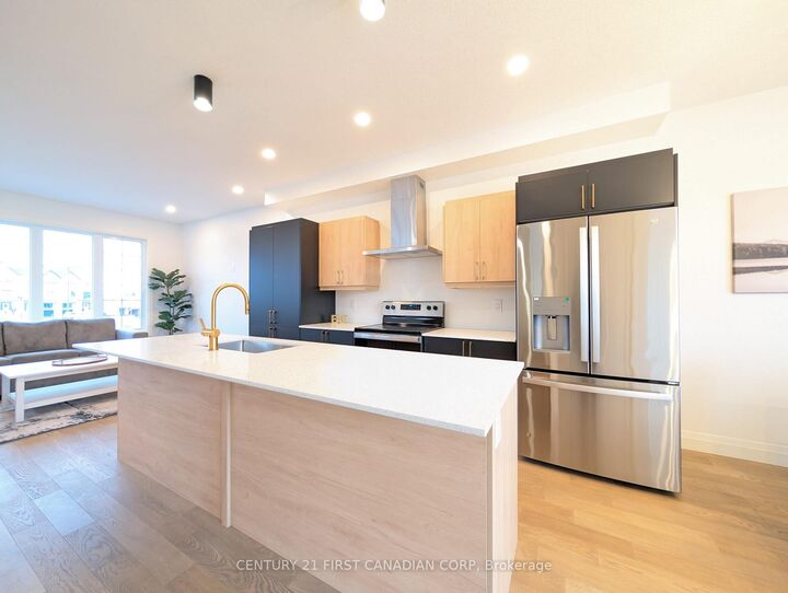 Property Photo: 235 Kennington Way 38 ON N6L 0J7