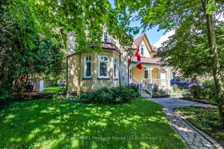 166 Dundas Street W — photo 1