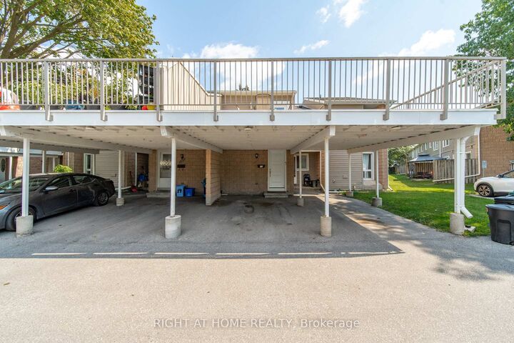 Property Photo:  65 Glamis Road 19  ON N1R 6W4 