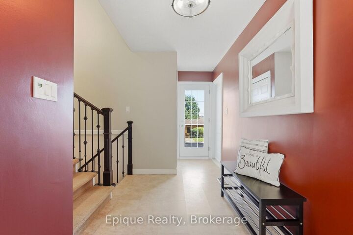 Property Photo:  24 Brae Crest Drive  ON L8G 3A6 