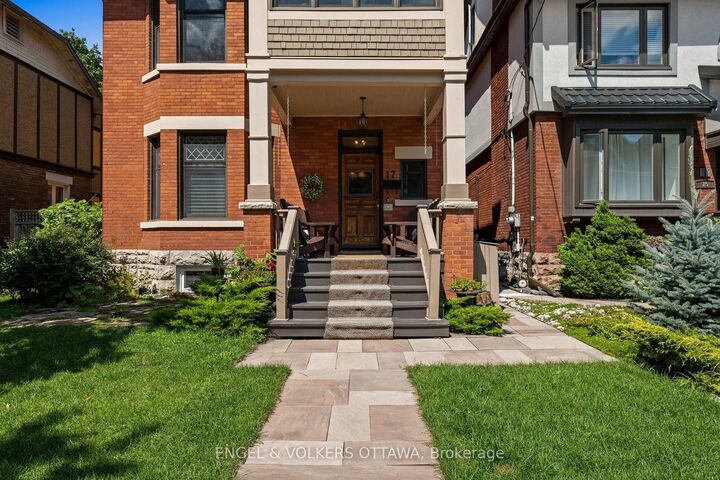 Property Photo:  17 Oakland Avenue  ON K1S 2T1 