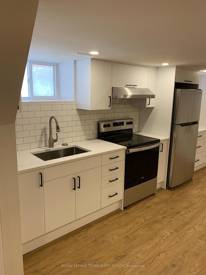 Property Photo:  1527 Dufferin Street Lower  ON M6H 3L5 