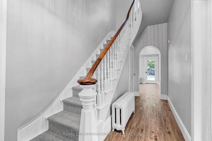 Property Photo: 180 Alma Street ON N5P 3B4