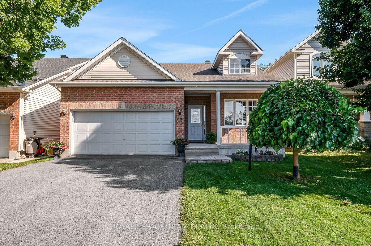 Property Photo: 92 Hartsmere Drive ON K2S 2B7