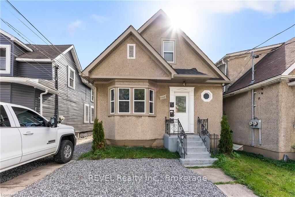 Property Photo: 28 Division Street Upper ON L2R 3G2