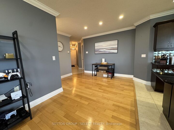Property Photo:  250 Pall Mall Street 808  ON N6A 6K3 