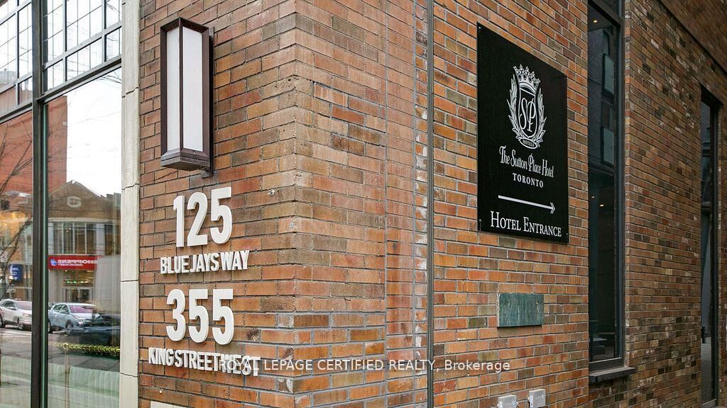 Property Photo: 125 Blue Jays Way 1905 ON M5V 0N5